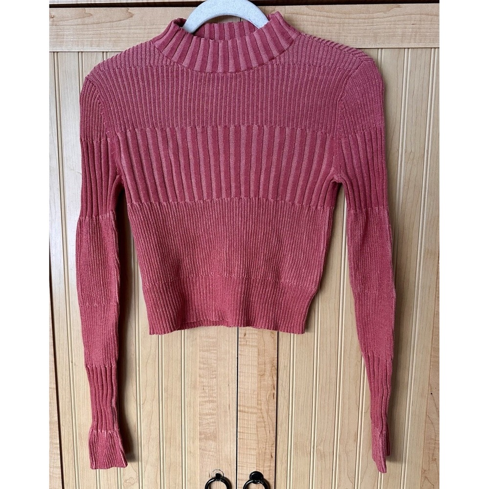 American Eagle Women's cropped Knit Coral Mock Neck‎ Ribbed Sweater Top  Size S